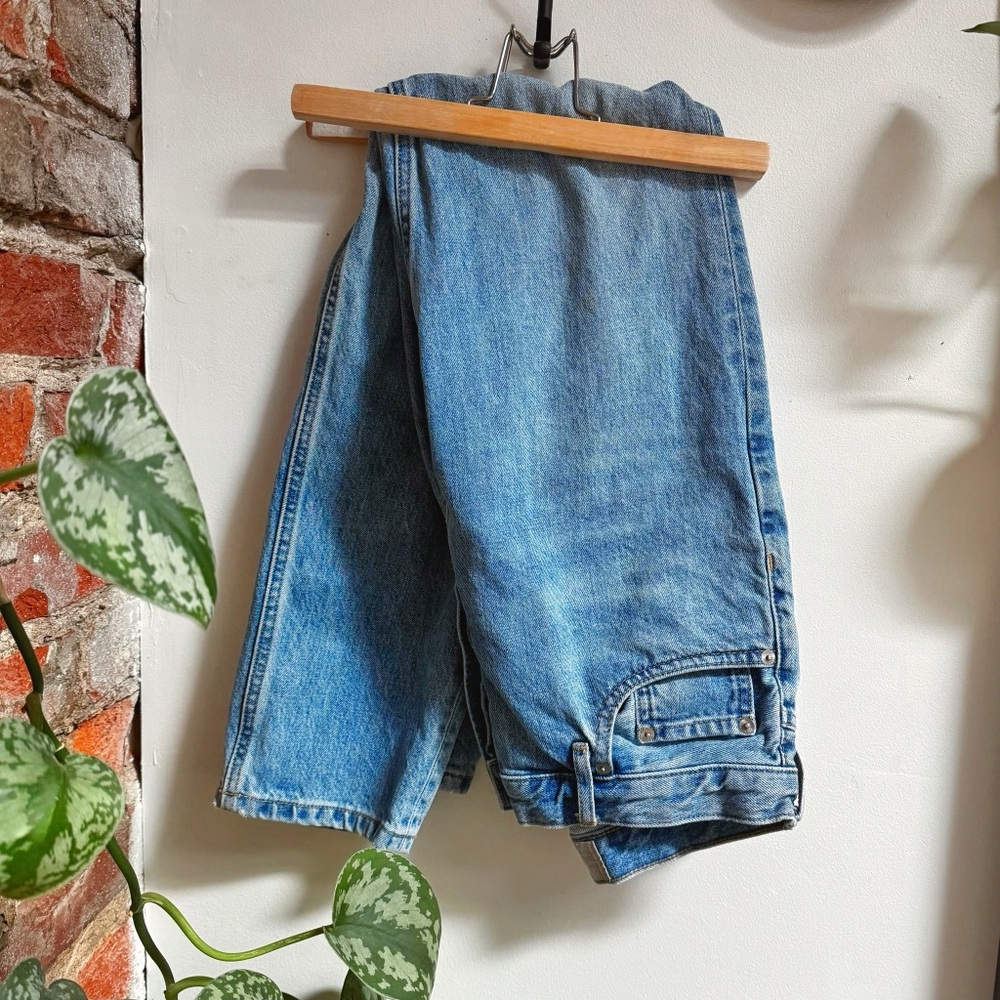 Everlane | The High Rise Cheeky Straight Jean | 27 Reg